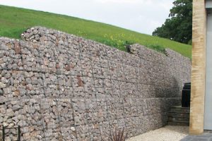 Large 1m gabions used in tall embankment cutting