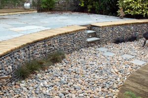 Stunning garden raised terrace using 900mm gabions